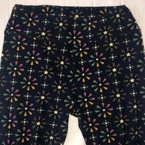 2 LulaRoe Leggings!